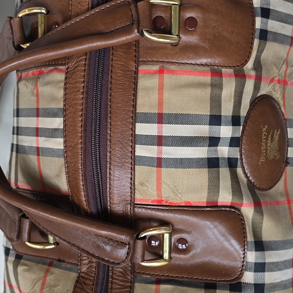 Burberry Vintage Duffle Bag - Picture 8 of 11